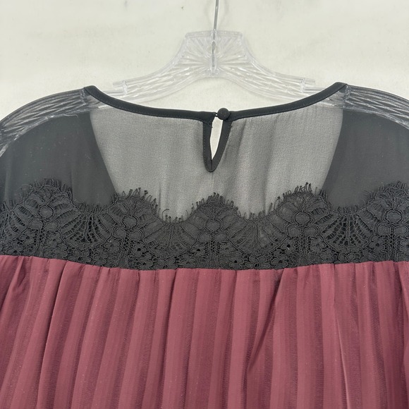 Torrid Womens Plus Sz 0 Burgundy Lace Trim Pleated Bell Sleeve Sheer Blouse Top - Picture 4 of 9